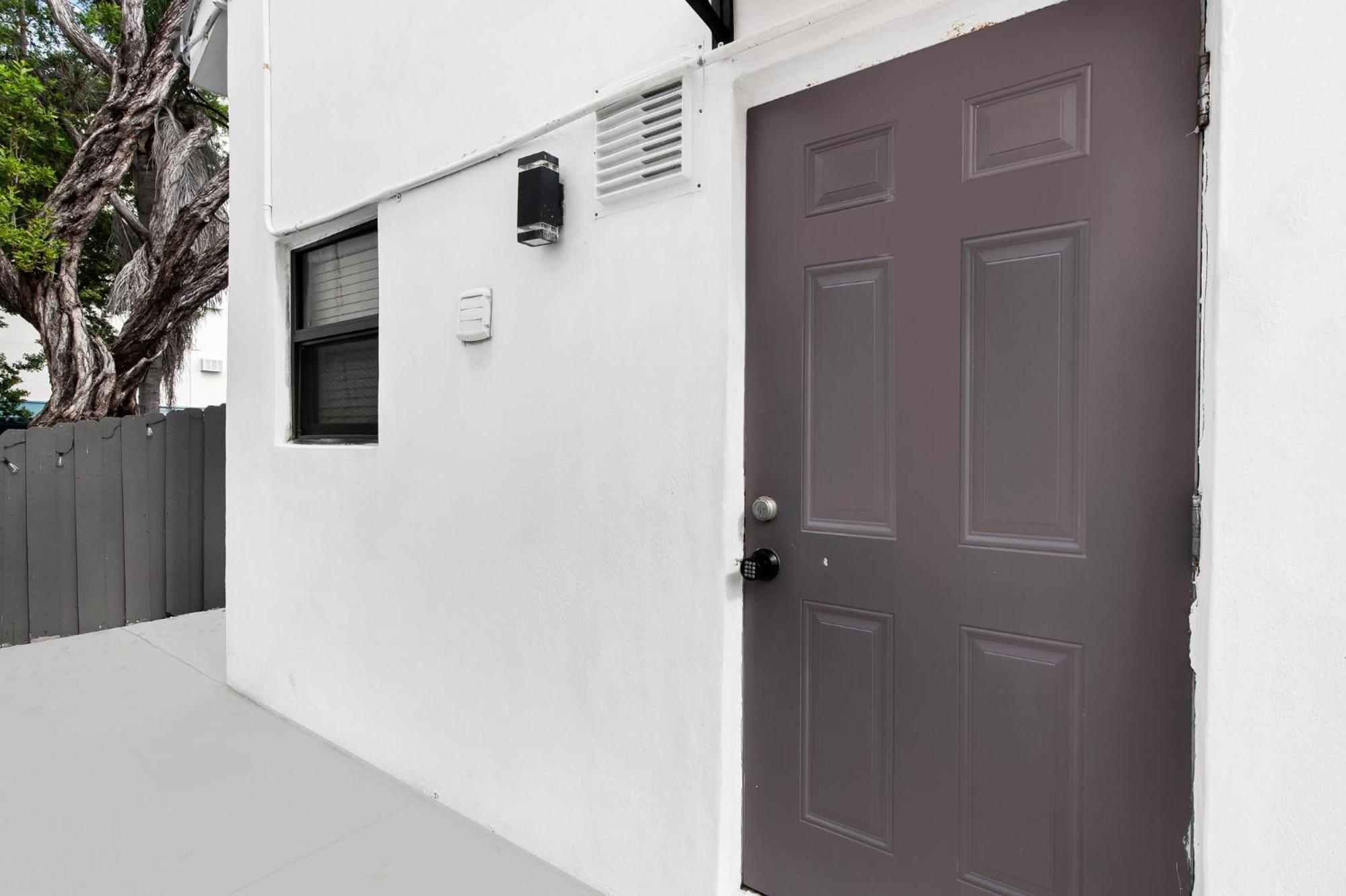 Boutique Loft Unit 2 Apartamento Hollywood Exterior foto